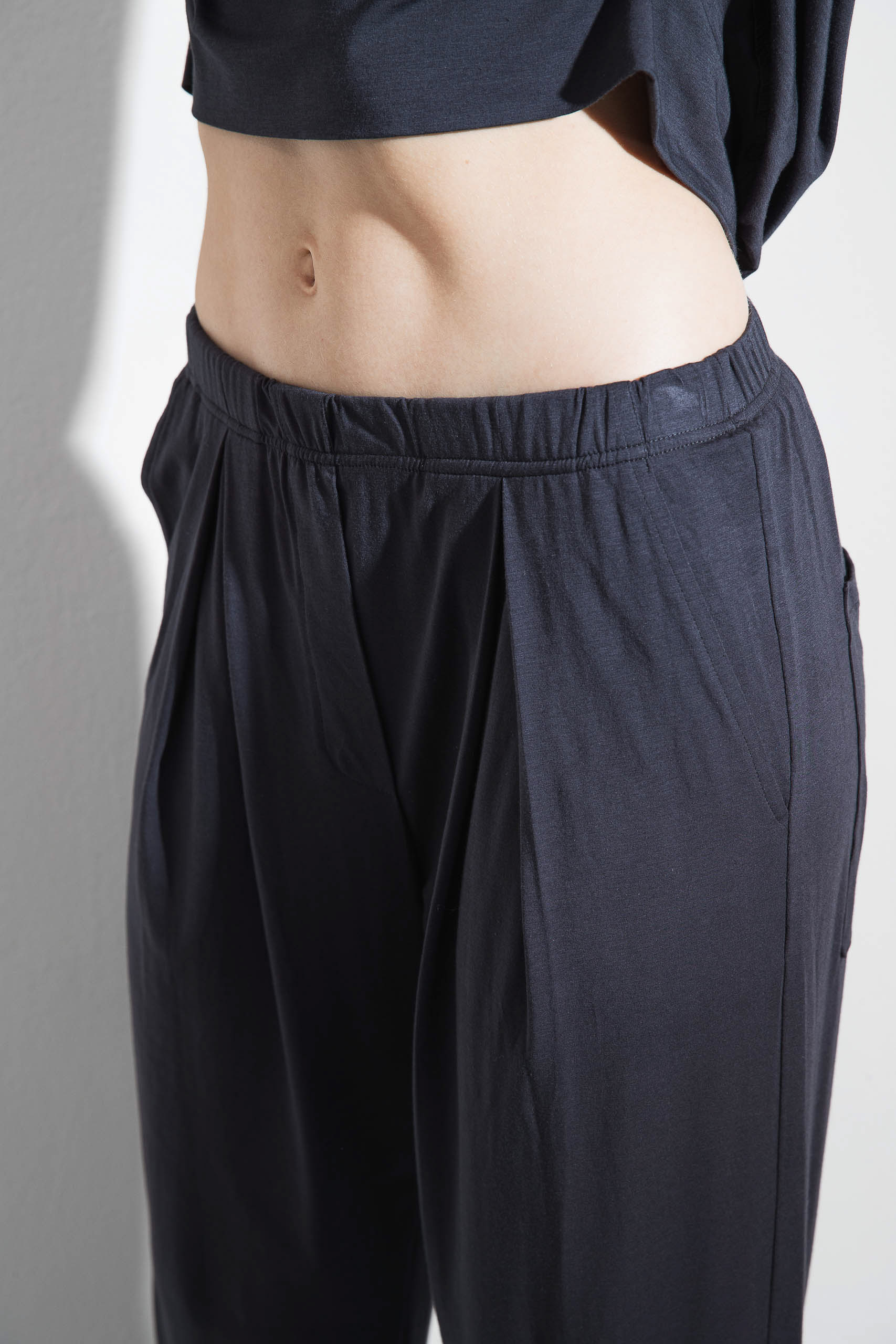 Hose Geraldine in nearly black