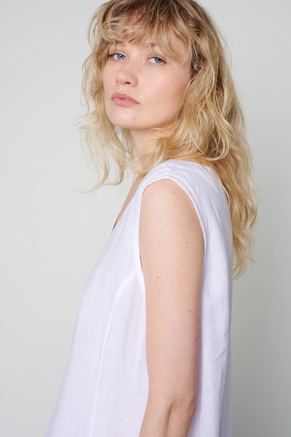 Luftiges Kleid aus 100% Leinen S