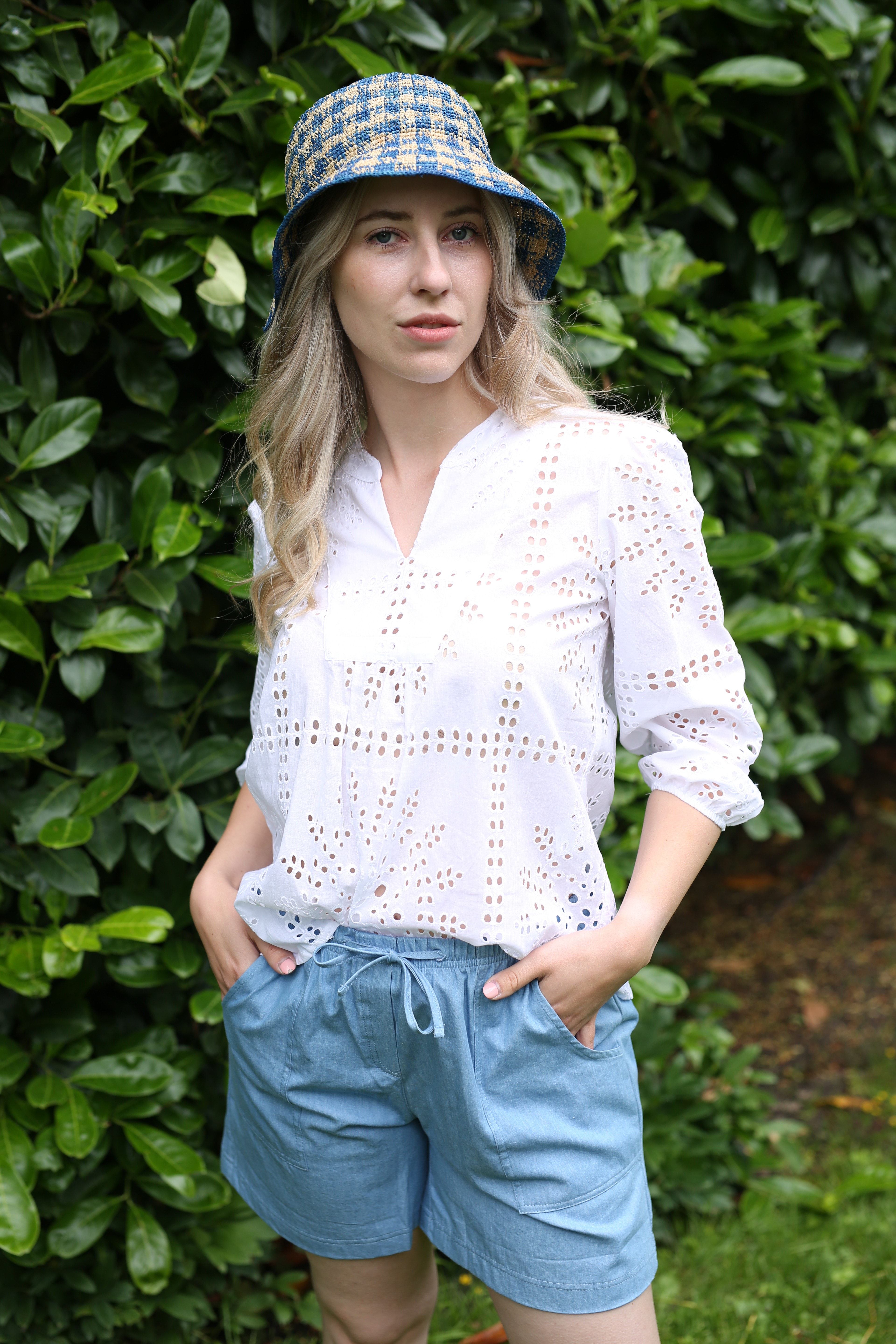 Bluse mit Lochmuster S